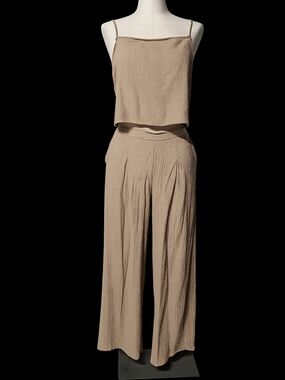 Beige Wide Leg Pleated Pant w/ Matching Spaghetti Strap Button Back Crop Tank